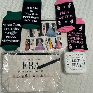 New Taylor Swift Themed Fan Set- Jewelry box, Cosmetic Bags, Socks